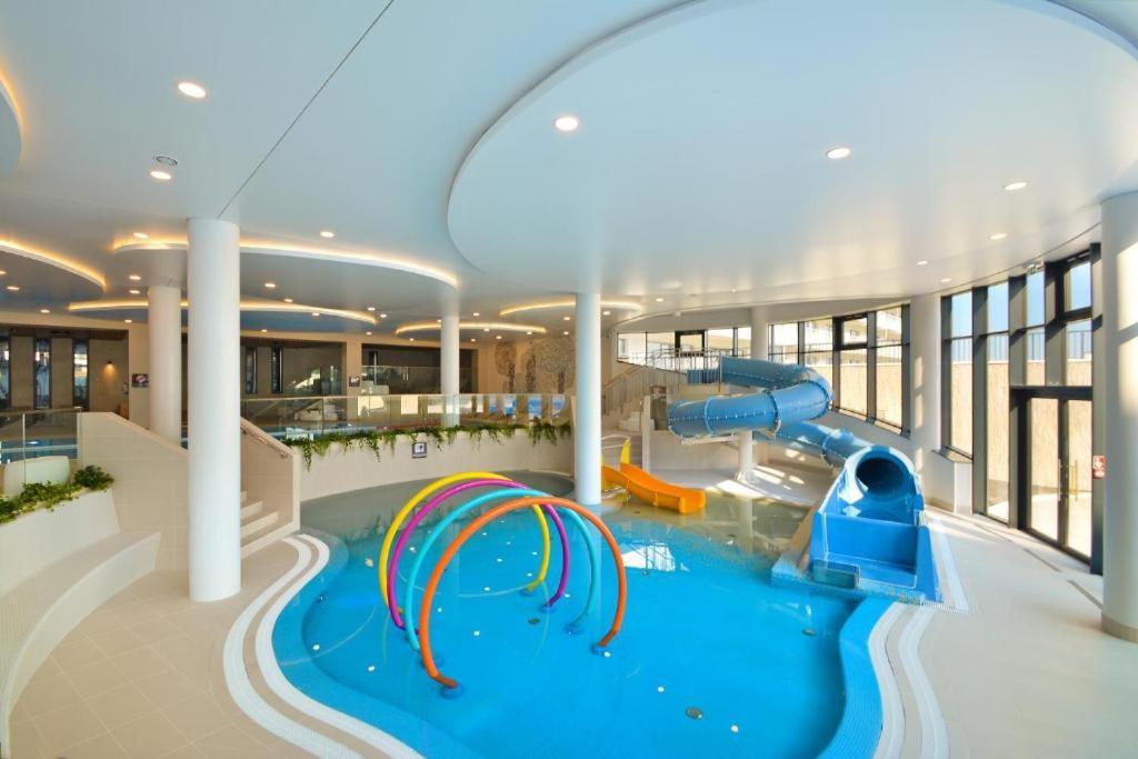 Aqua Polanki Bodnar Apartments Kolobrzeg Bagian luar foto